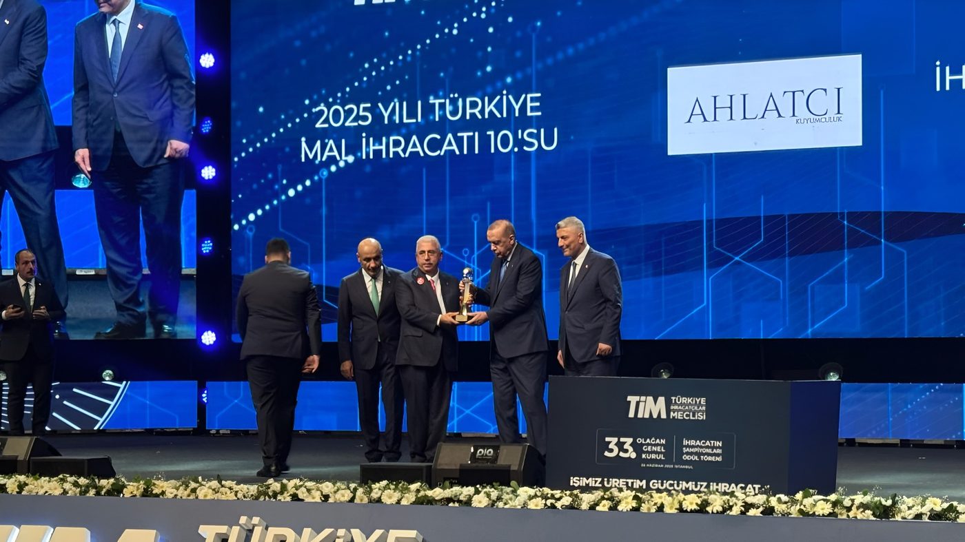 Kuyumculuk Sektörü İhracat Şampiyonu Ahlatcı, Ödülünü Cumhurbaşkanı Erdoğan’ın Elinden Aldı